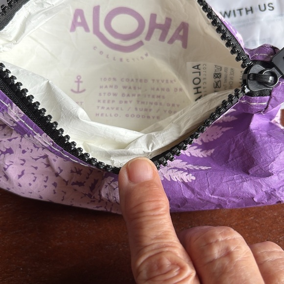 Lavender Zip Bag Aloha Collection - Picture 4 of 5